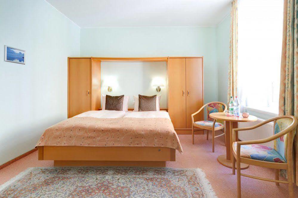 Parkhotel del Mar Sassnitz Buitenkant foto